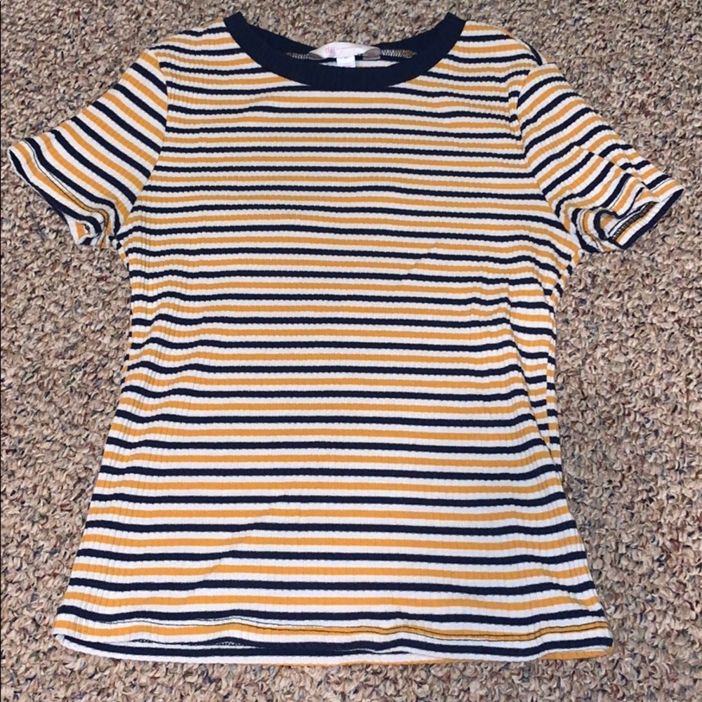 Short sleeve shirt